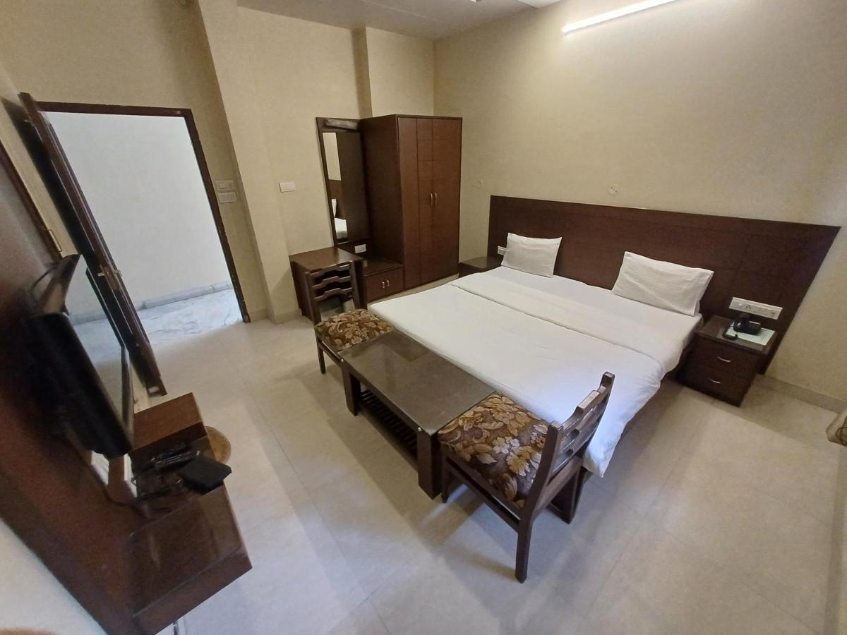 Hotel Raghav Palace 1 Km Jaipur Junction & Bus Stand Sindhi Camp Exteriör bild