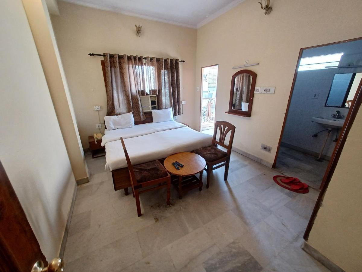 Hotel Raghav Palace 1 Km Jaipur Junction & Bus Stand Sindhi Camp Exteriör bild